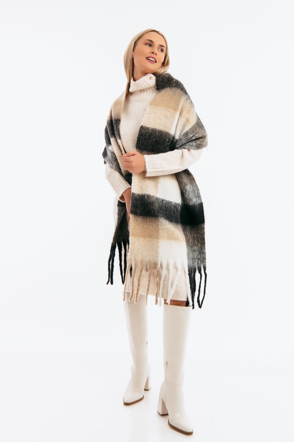 Κασκόλ ριγέ με κρόσσια