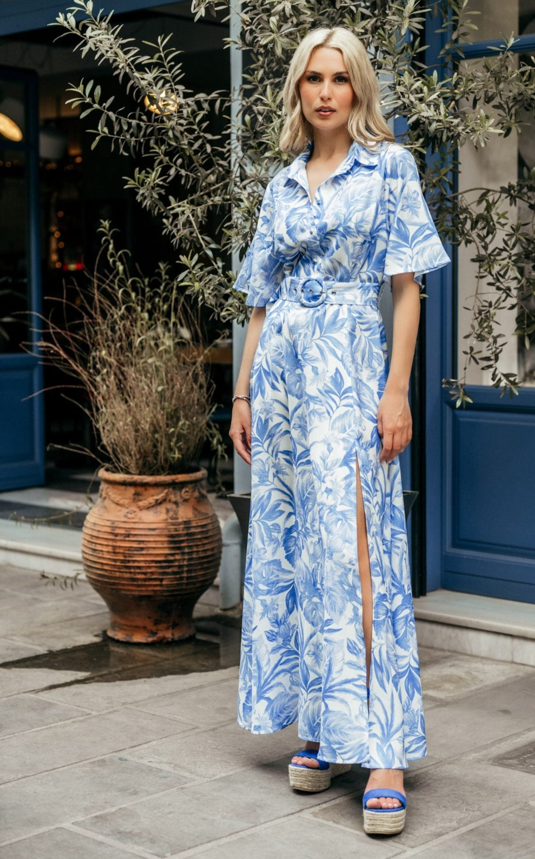 Φόρεμα maxi floral με ζώνη