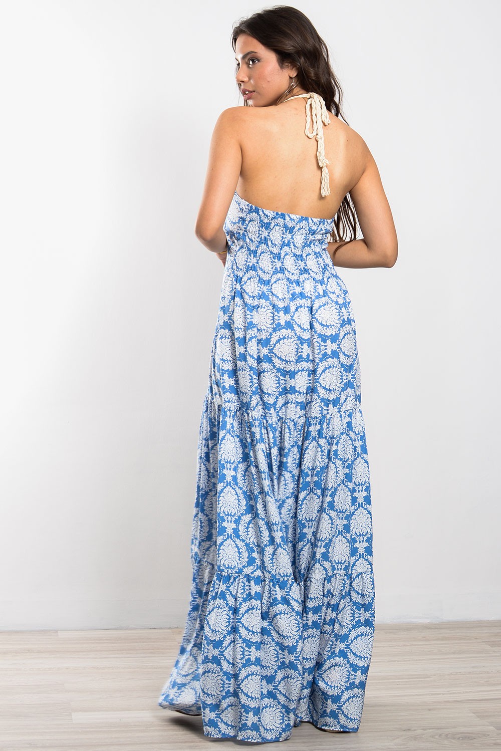 Φόρεμα maxi εμπριμέ με δέσιμο στο λαιμό