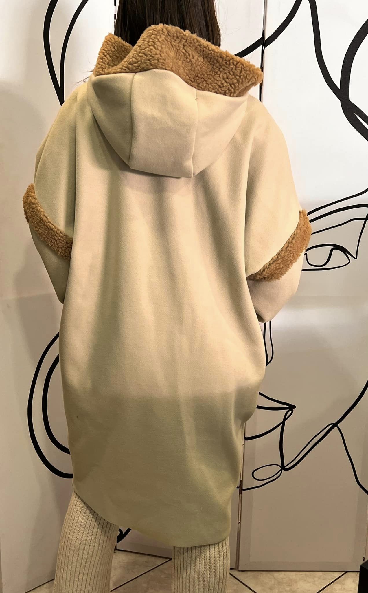 Παλτομπουφάν τσόχα - μπουκλέ