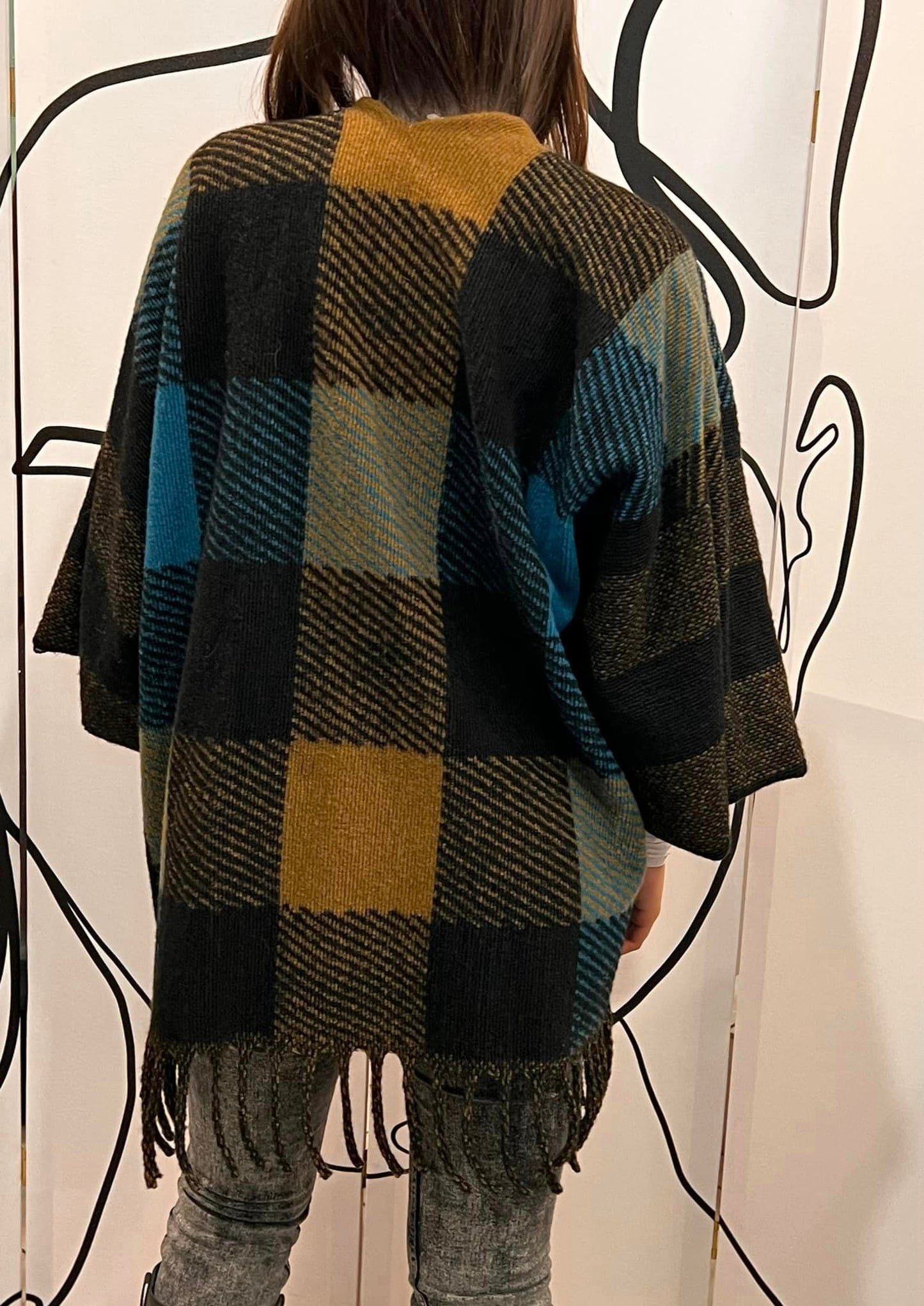 Ζακέτα - Κάπα τσόχινη με κρόσσια