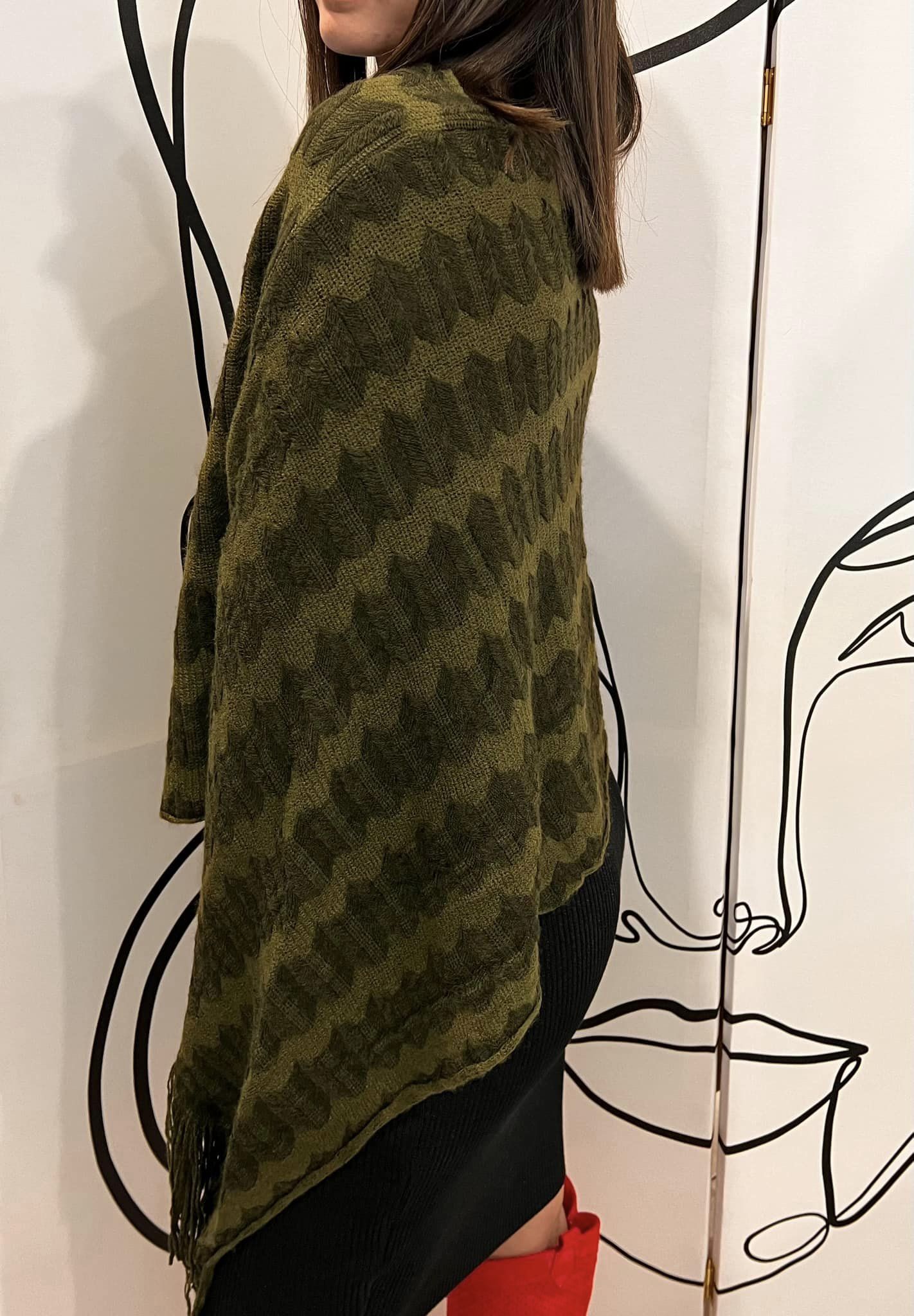 Ponchos πλεκτό με κρόσσια