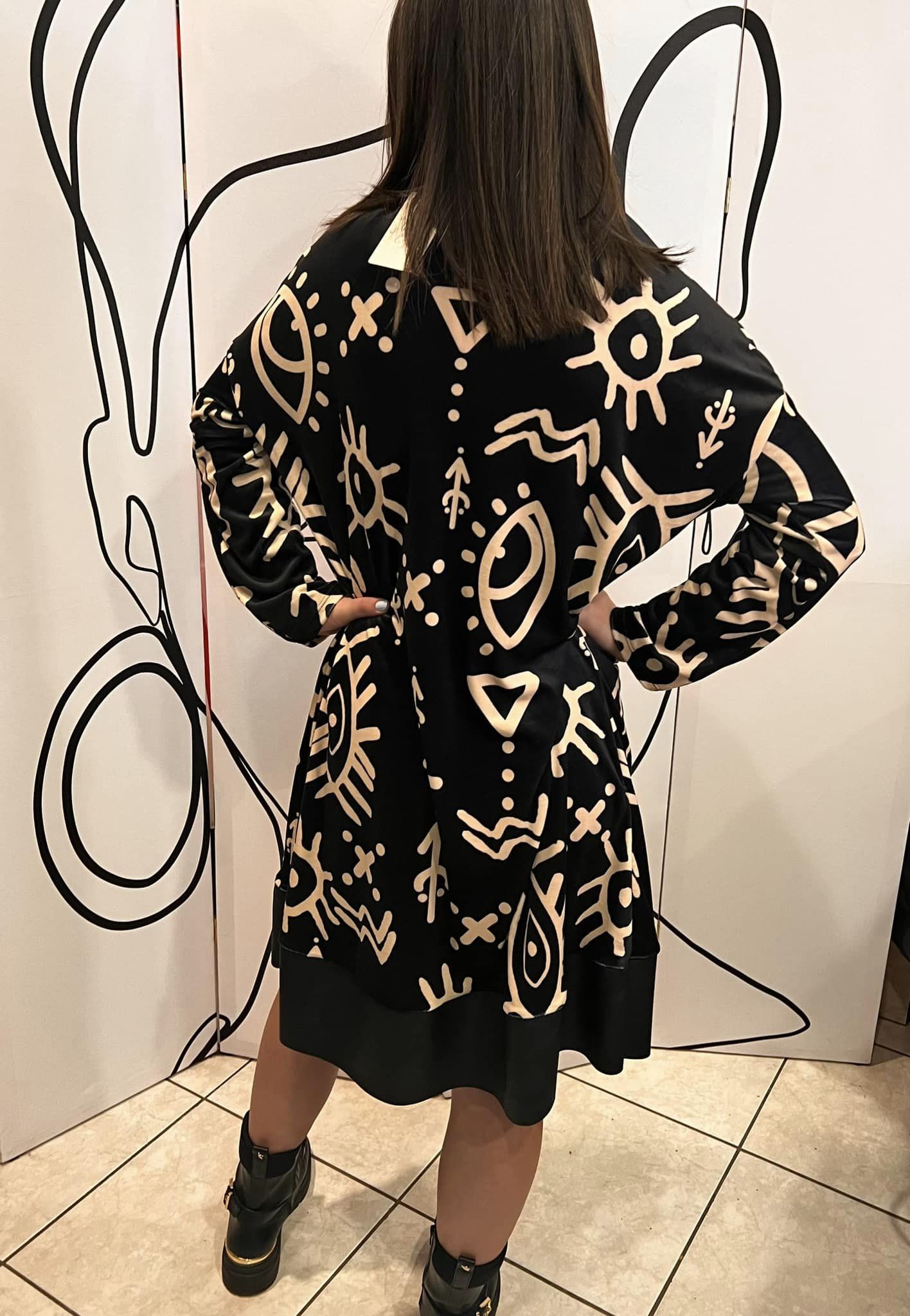 Φόρεμα midi βελουτέ εβαζέ