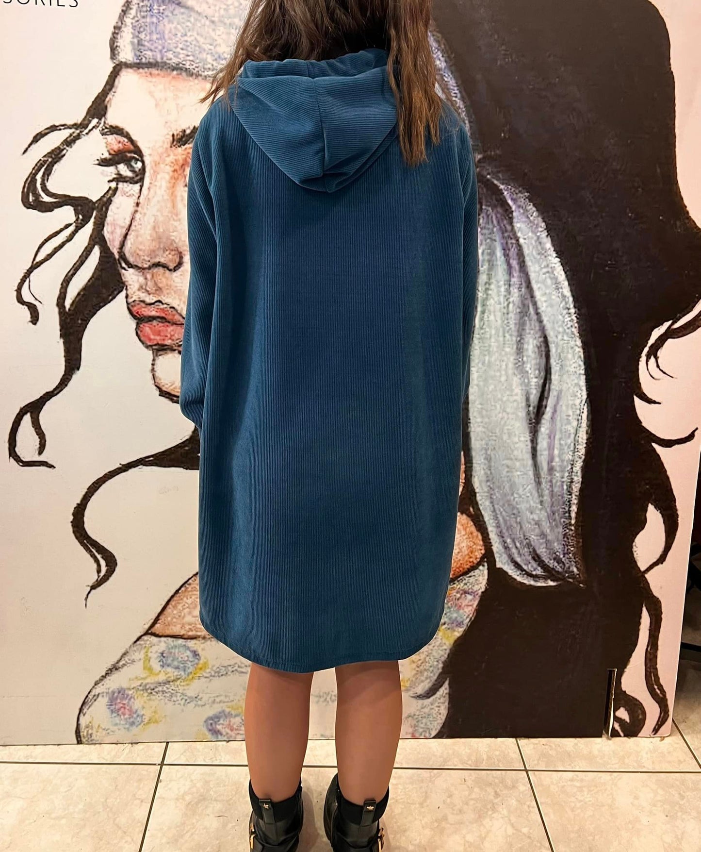 Μπλουζοφόρεμα με κουκούλα oversized