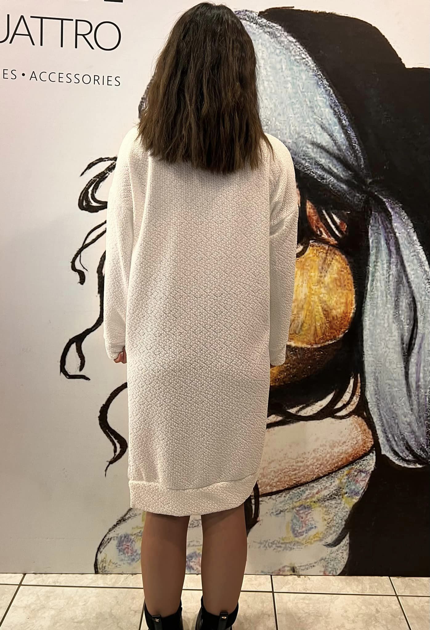 Φόρεμα πλεκτό midi με ανοίγματα