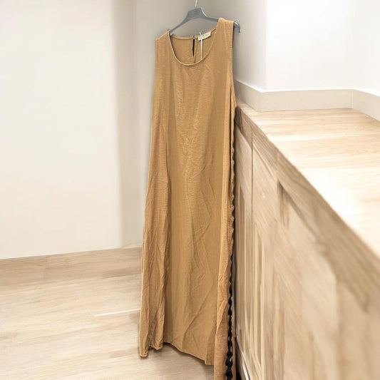 Φόρεμα maxi αμάνικο detailed