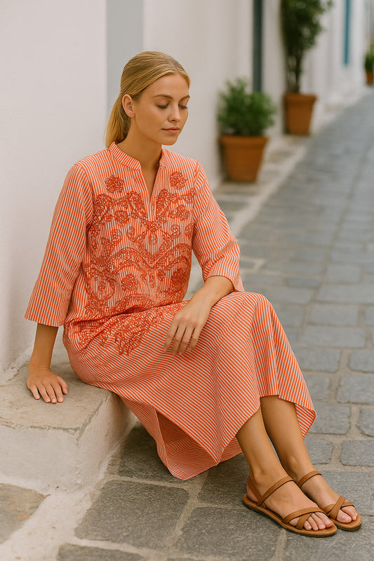 Καφτανοφόρεμα maxi mat satin ριγέ με μοτίβα