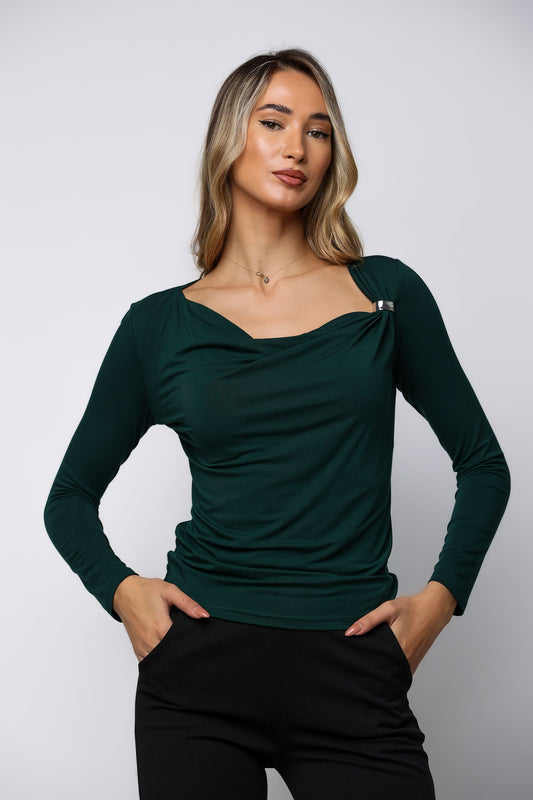 Μπλούζα ντραπέ με σφυρήλατο κόσμημα