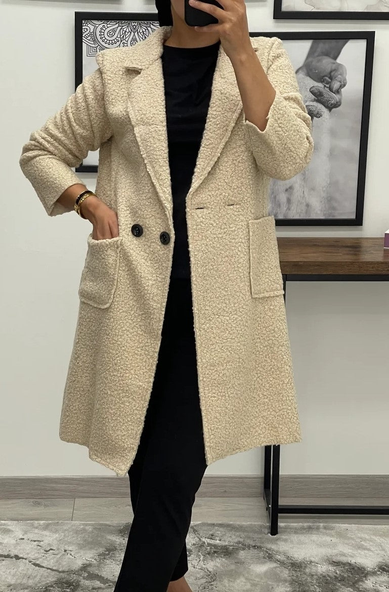 Ημίπαλτο μπουκλέ