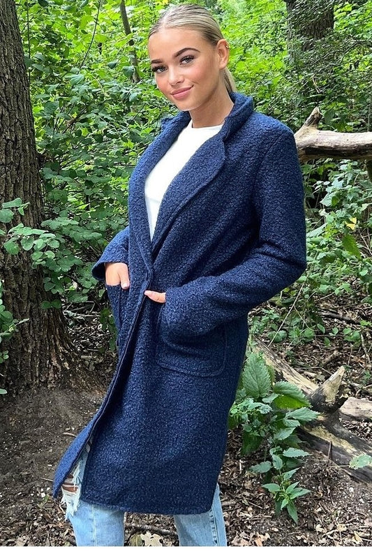 Ημίπαλτο μπουκλέ