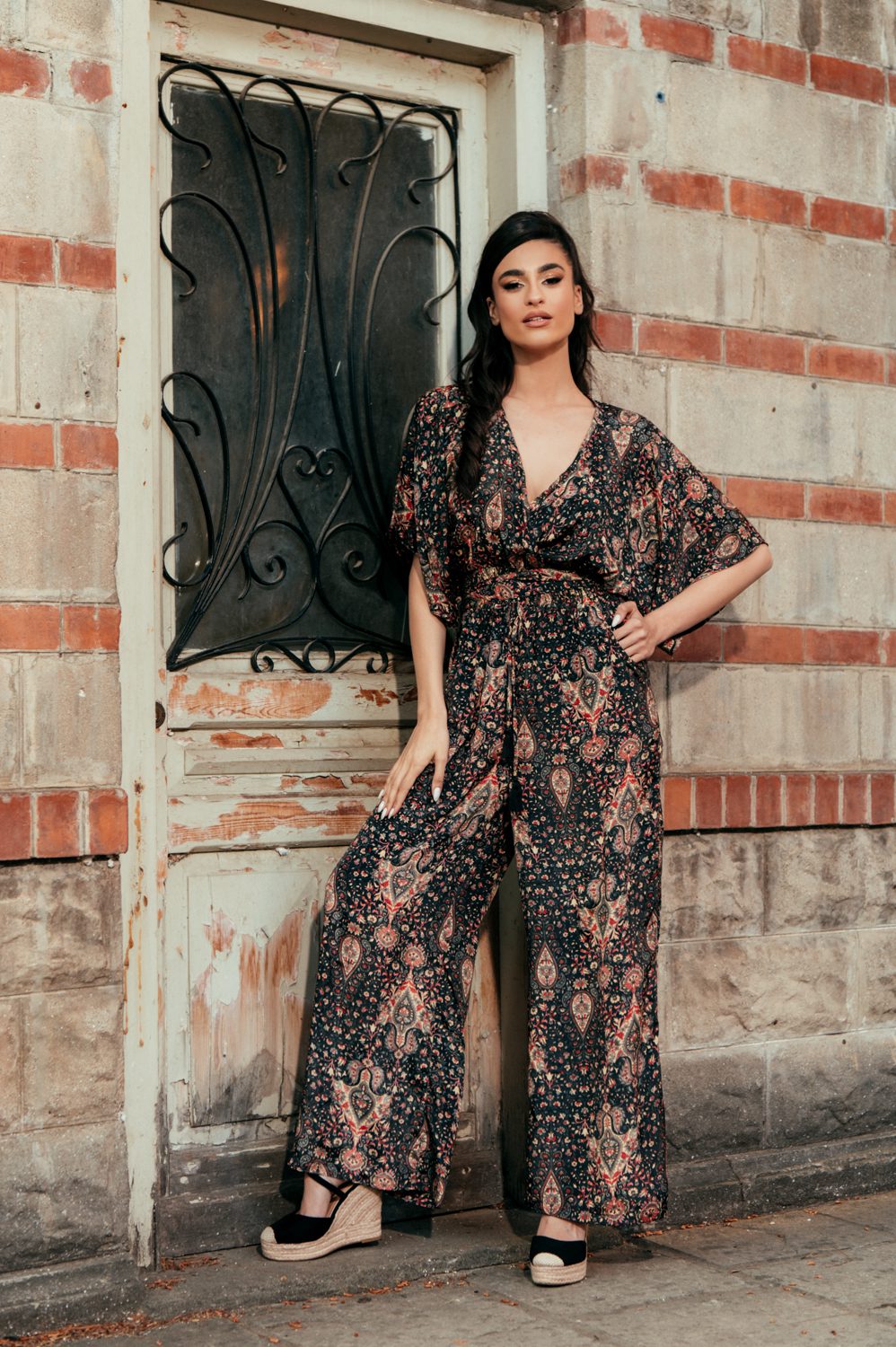 Ολόσωμη φόρμα boho από μετάξι