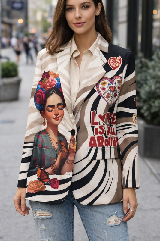 Blazer με prints εντυπωσιακών σχεδίων