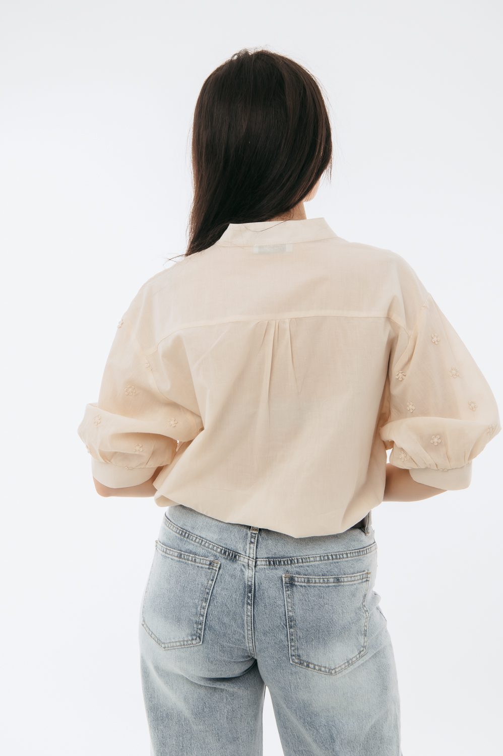 Μπλούζα με κέντημα