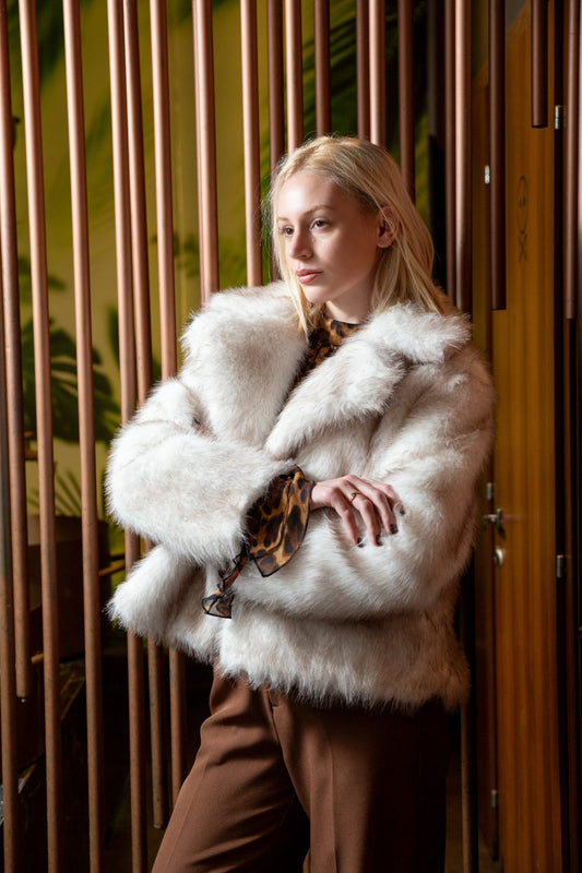 Jacket από οικολογική γούνα