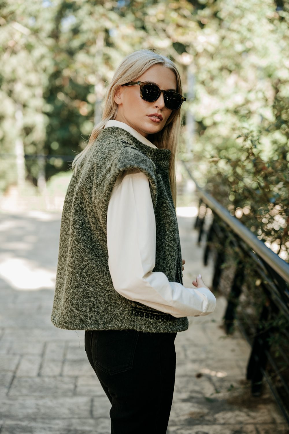 Γιλέκο oversized elegant με κέντημα