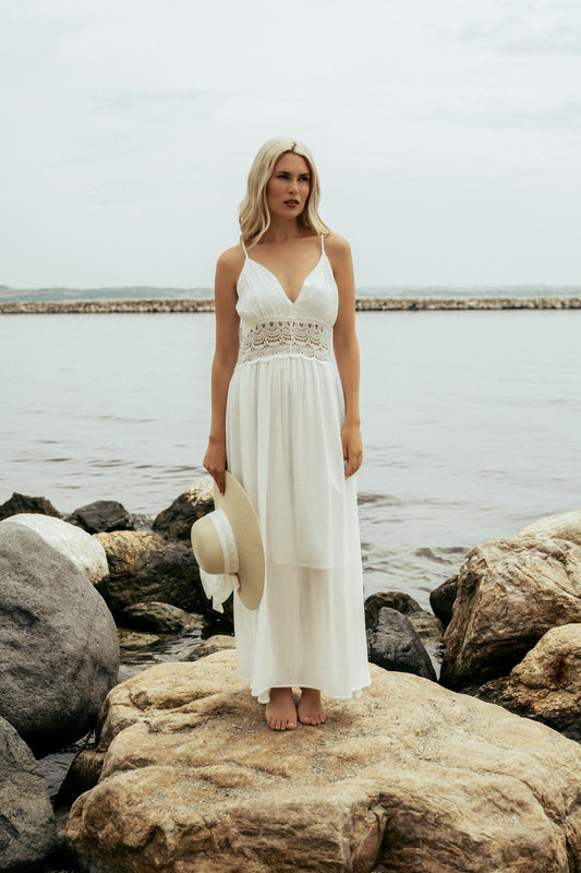 Φόρεμα maxi με δανδέλα detailed