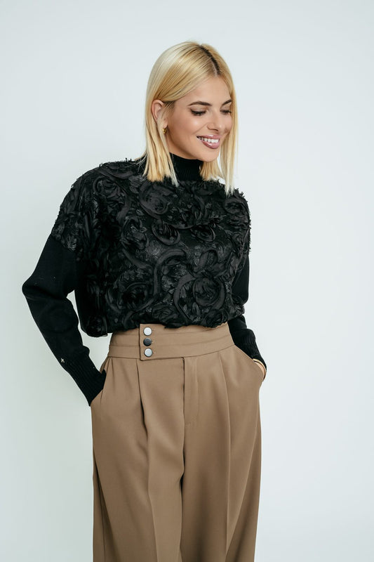 Μπλούζα πλεκτή με απλικέ λουλούδια