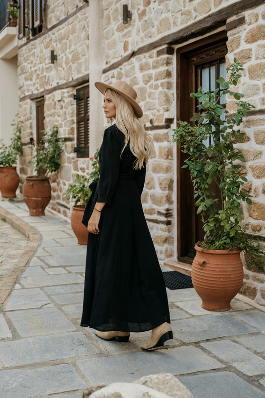 Φόρεμα maxi σεμιζιέ μονόχρωμο