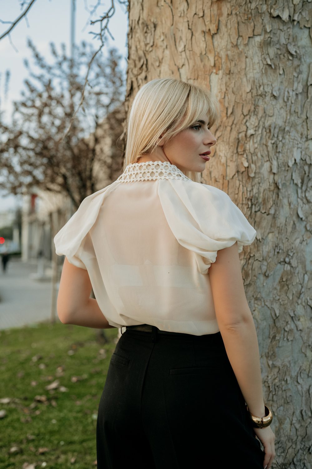 Πουκάμισο elegant με κέντημα