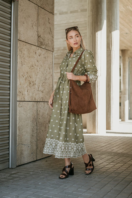 Φόρεμα midi σεμιζιέ κηπούρ