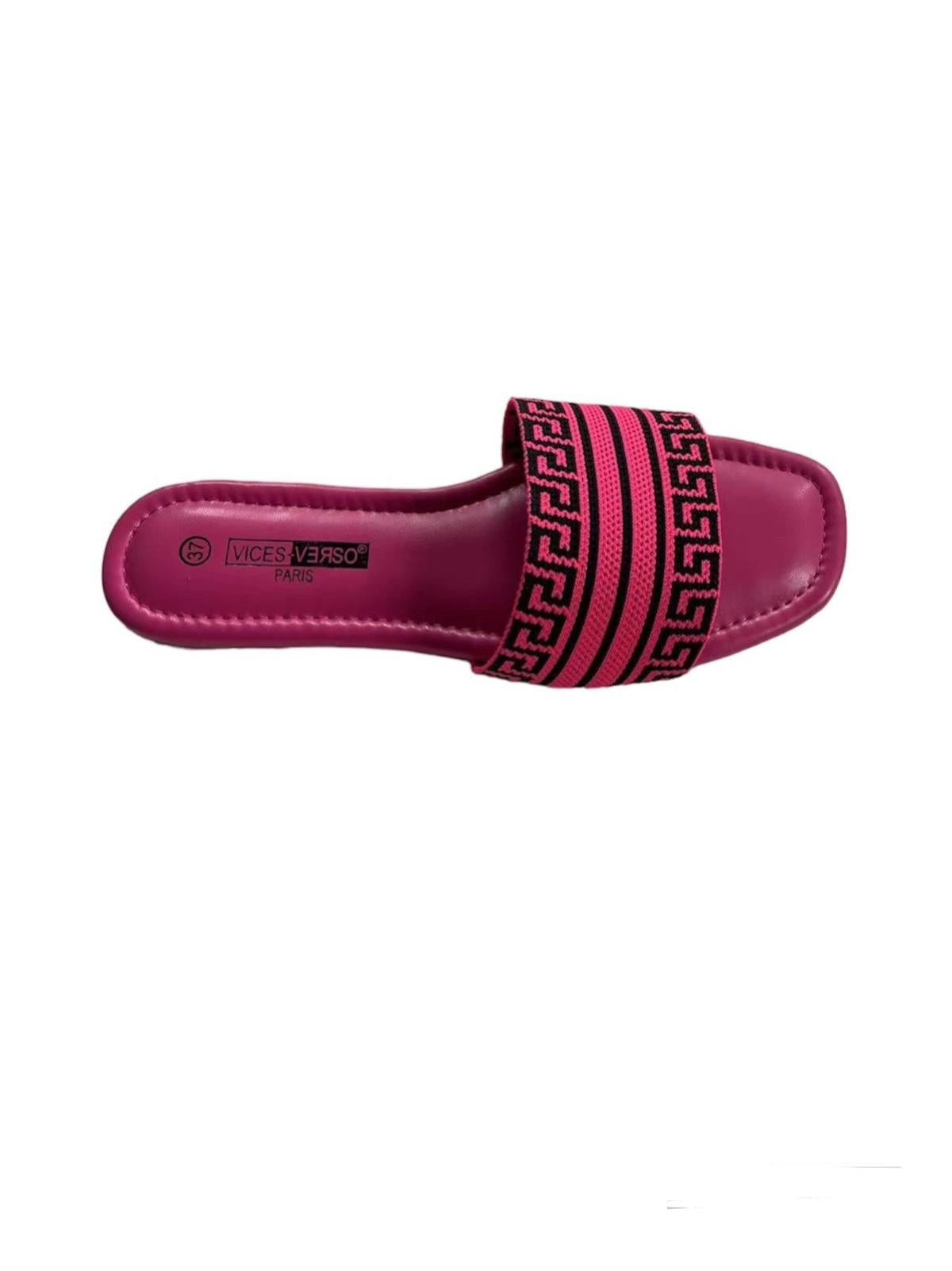 Flat mules detailed