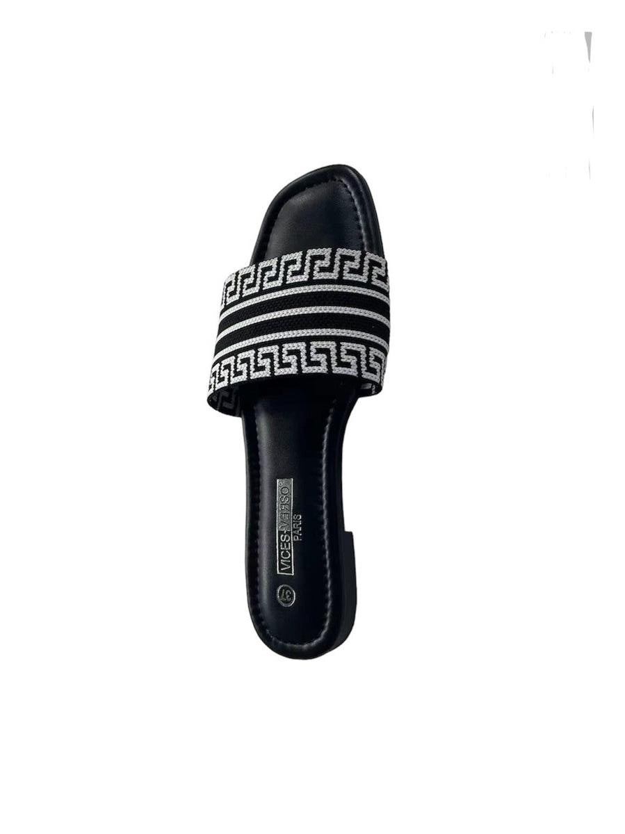 Flat mules detailed