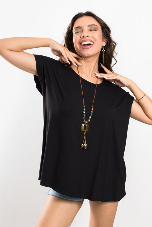 Μπλούζα loose με κολιέ