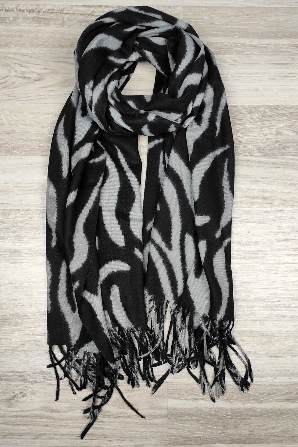 Κασκόλ animal printed με κρόσσια