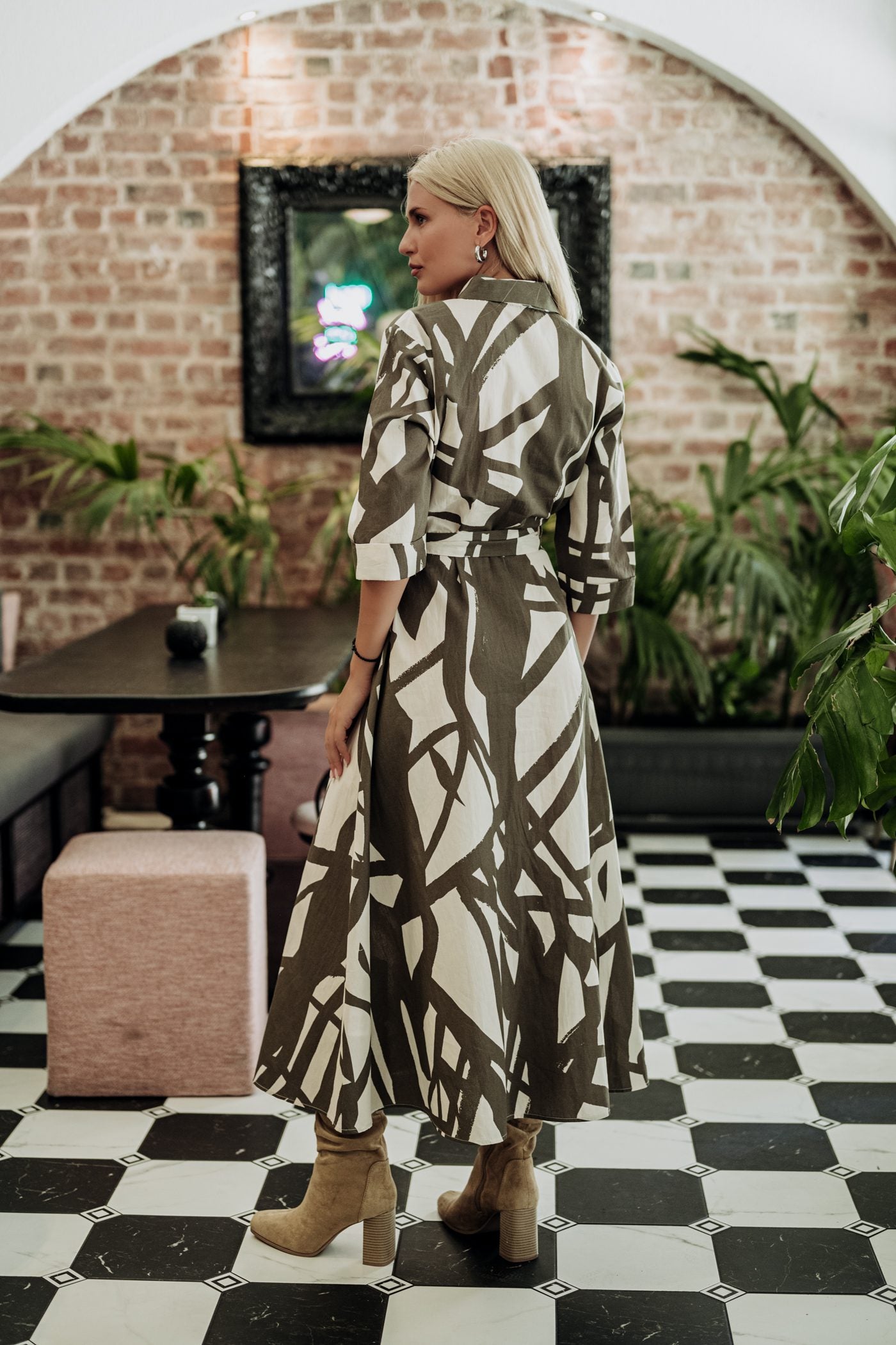 Φόρεμα maxi σεμιζιέ εμπριμέ