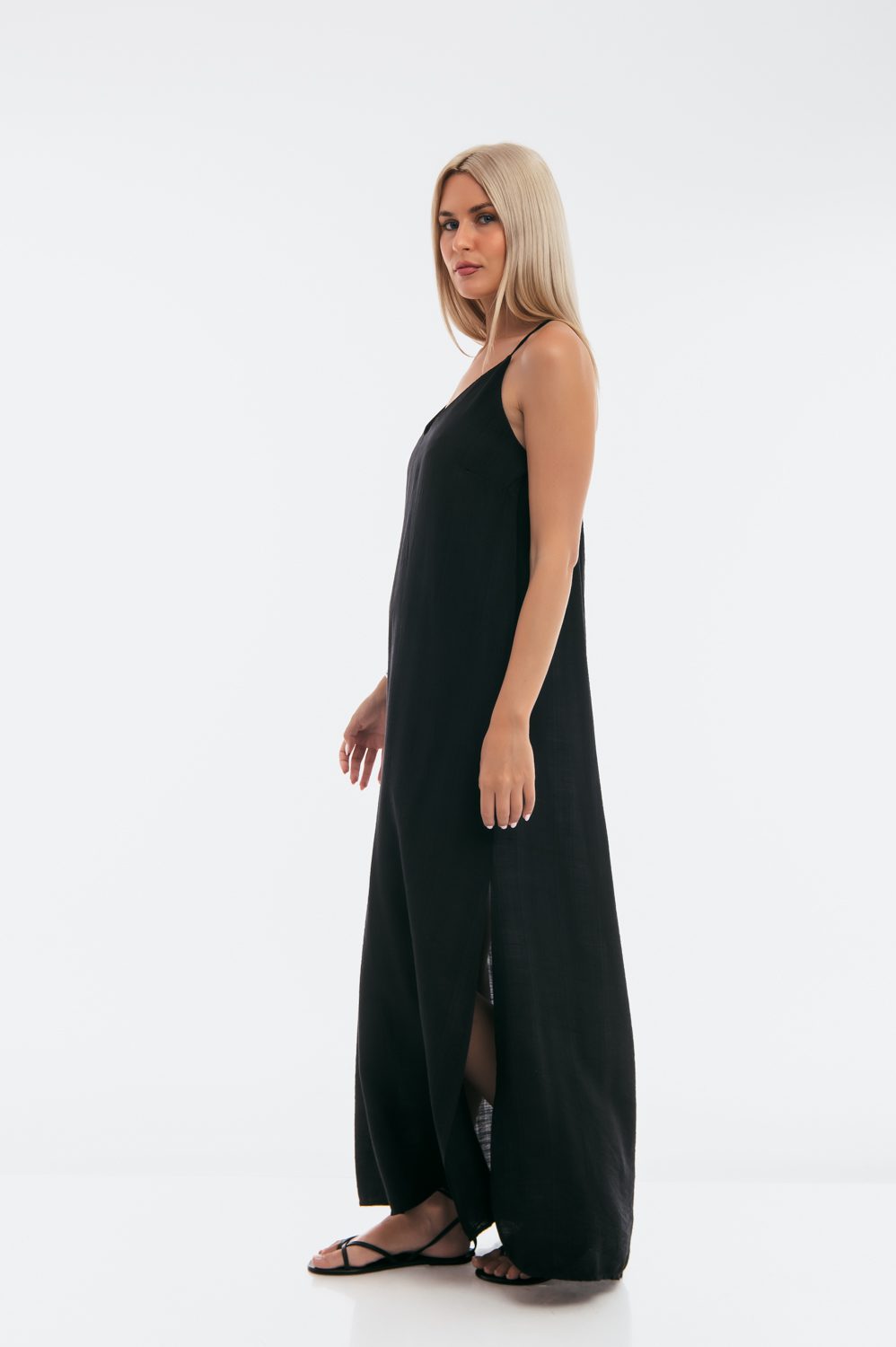 Φόρεμα maxi αέρινο ριχτό detailed