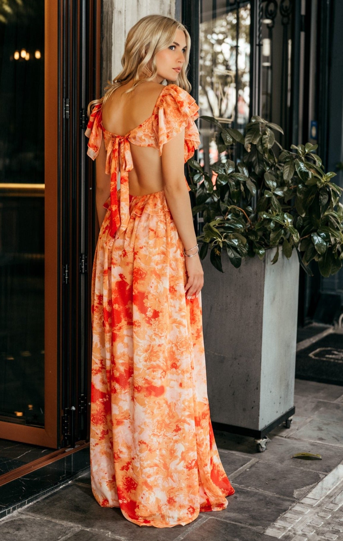 Φόρεμα maxi floral εξώπλατο