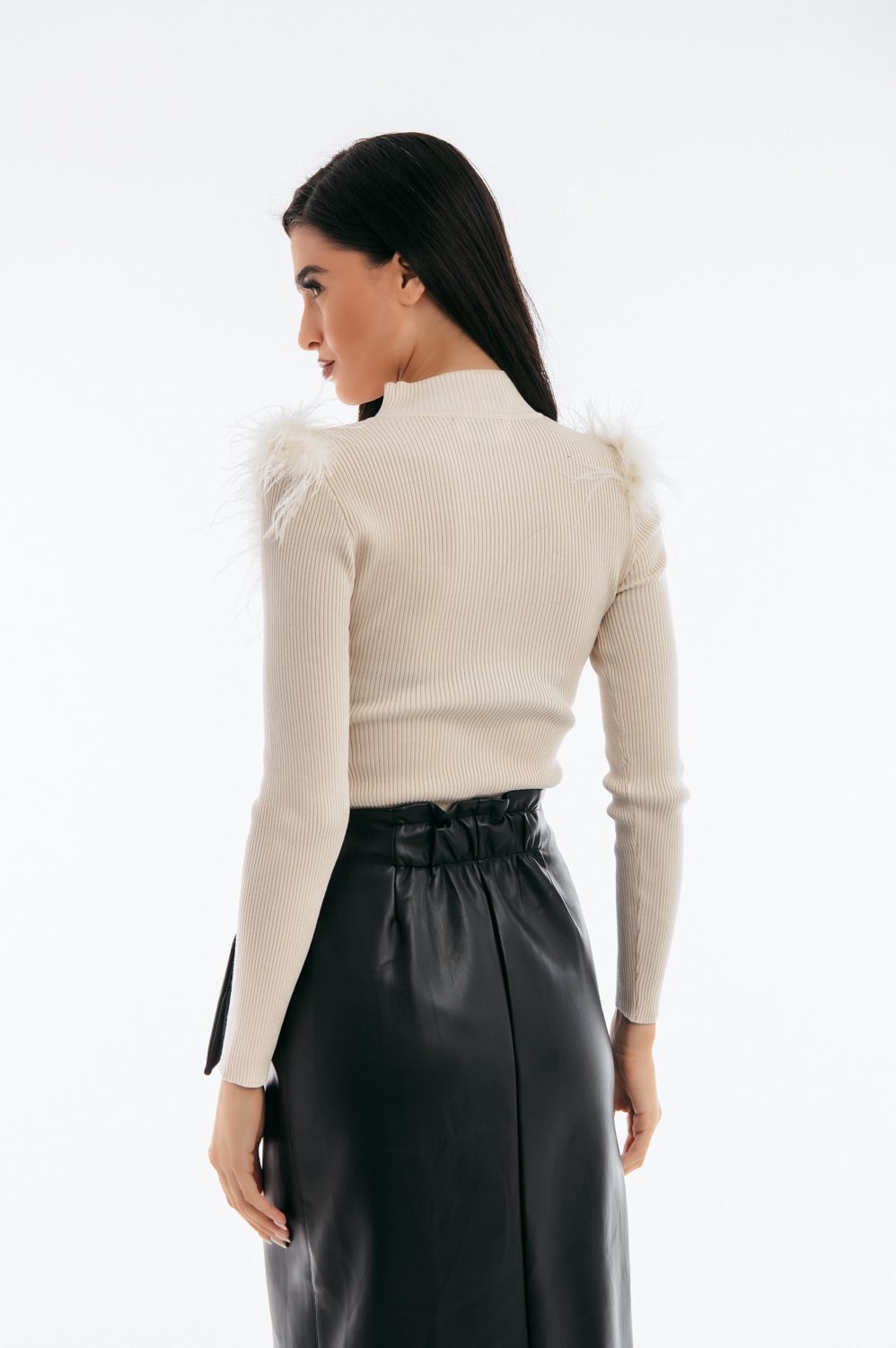 Μπλούζα λεπτή πλεκτή με πούπουλα