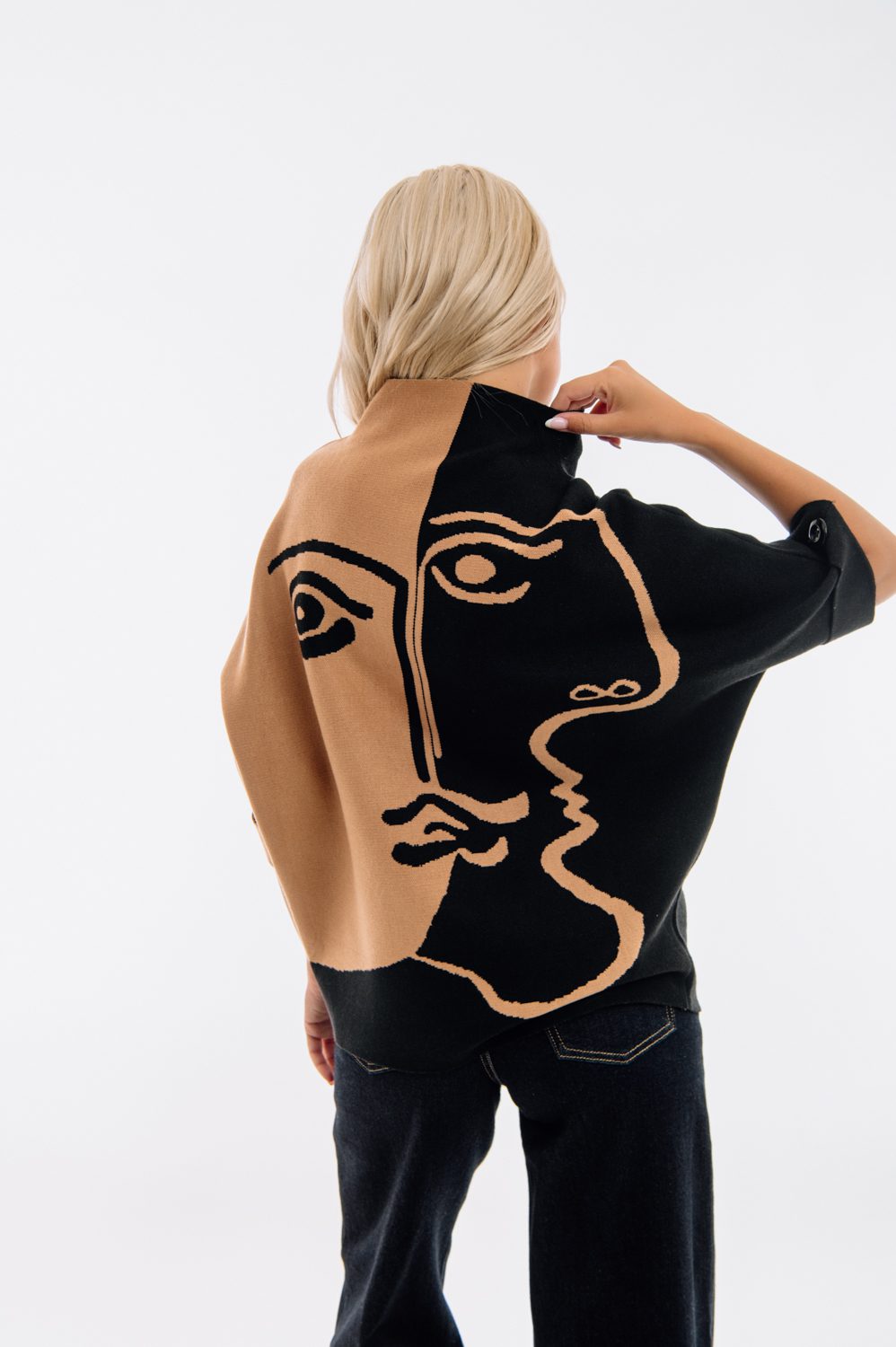 Μπλούζα πλεκτή με prints