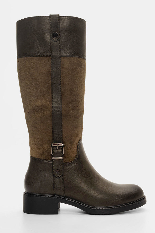 Μπότες με διακοσμητική τόκα