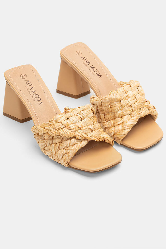 Mules πλεξούδα με ιδιαίτερο τακούνι