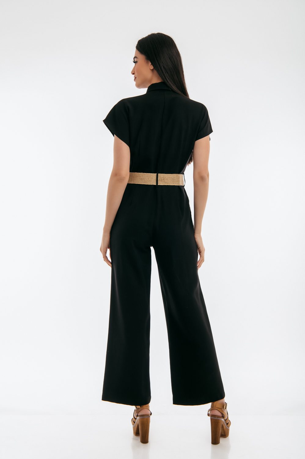 Ολόσωμη φόρμα με ζώνη