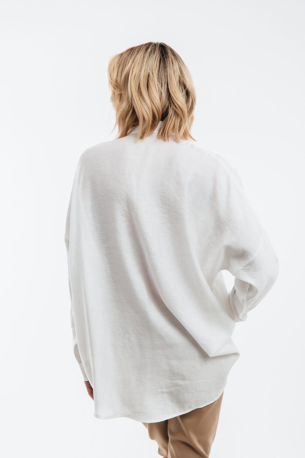 Πουκαμίσα με κέντημα detailed