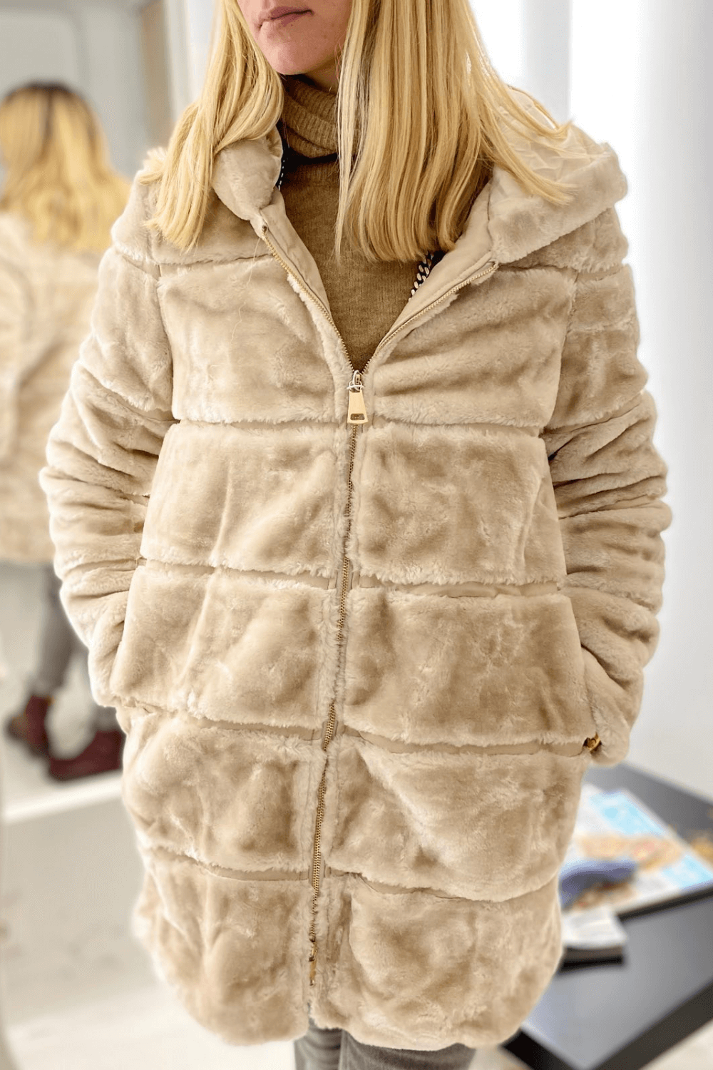 Ημίπαλτο γούνινο fluffy