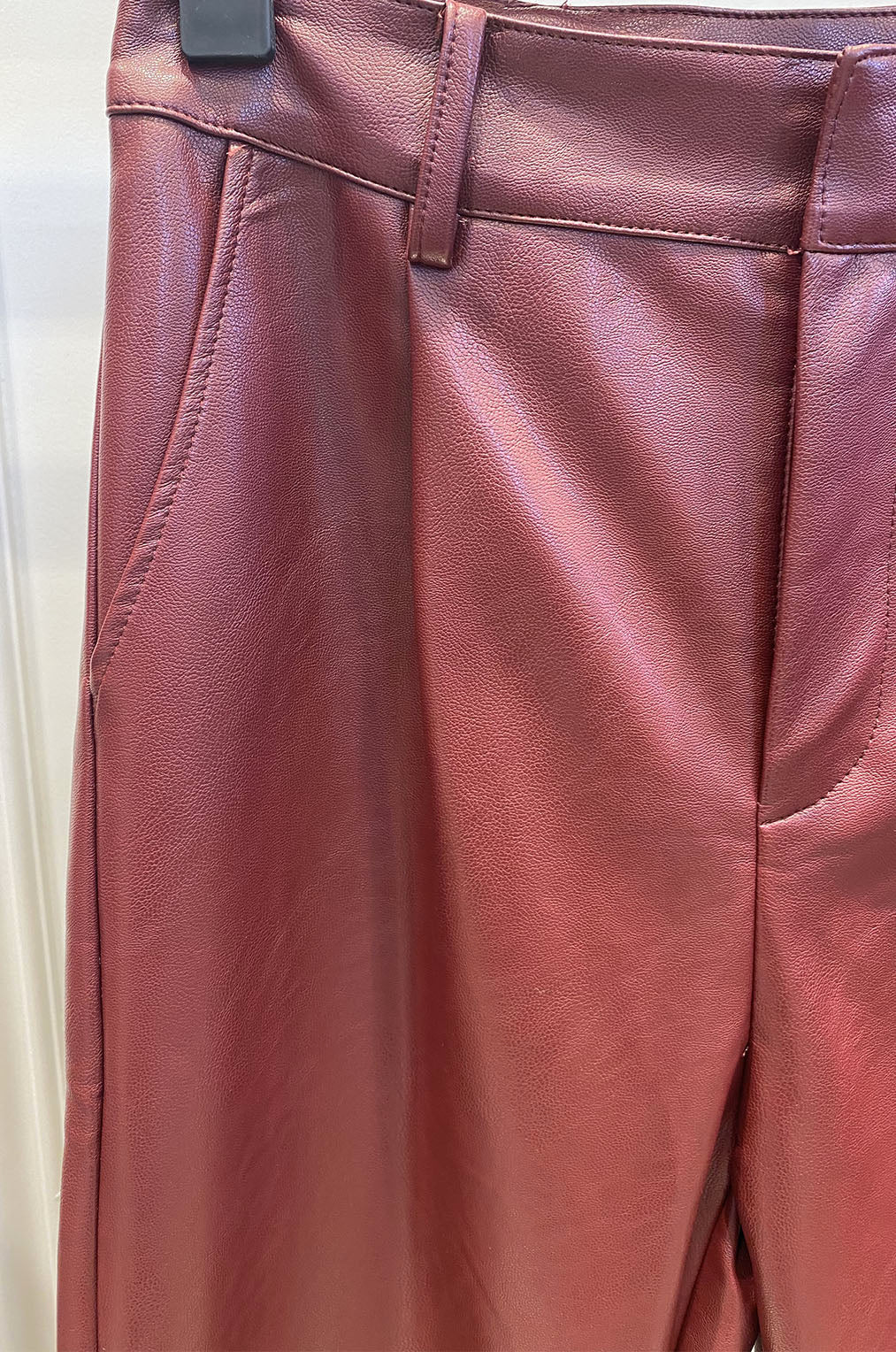 Παντελόνι από δερματίνη