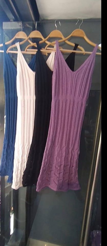 Φόρεμα πλεκτό από δανδέλα midi