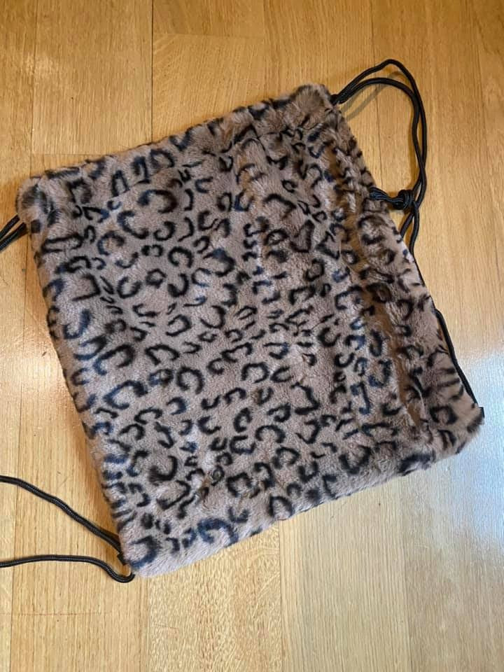 Γούνινο πουγκί animal printed