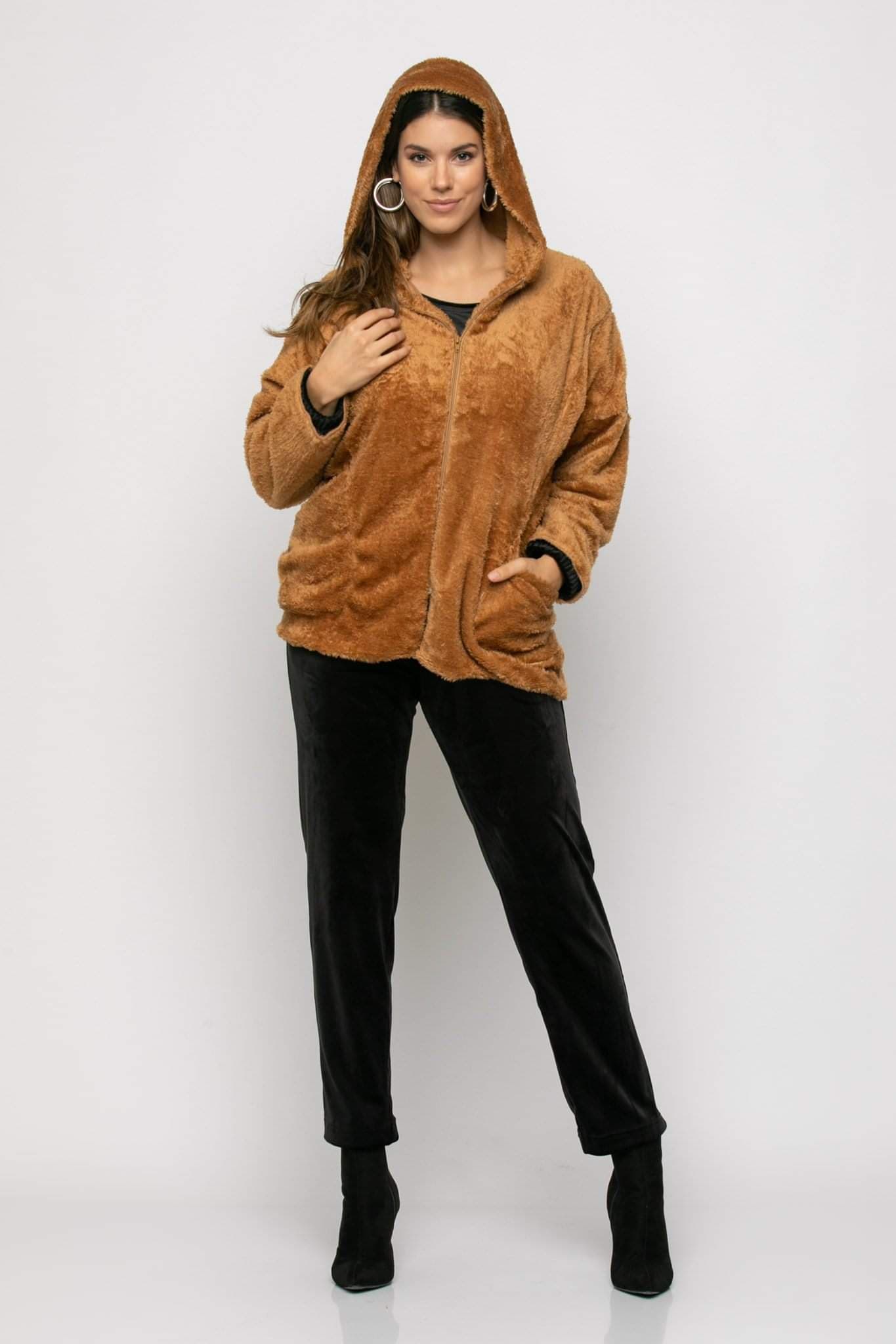 Γούνινο jacket με κουκούλα