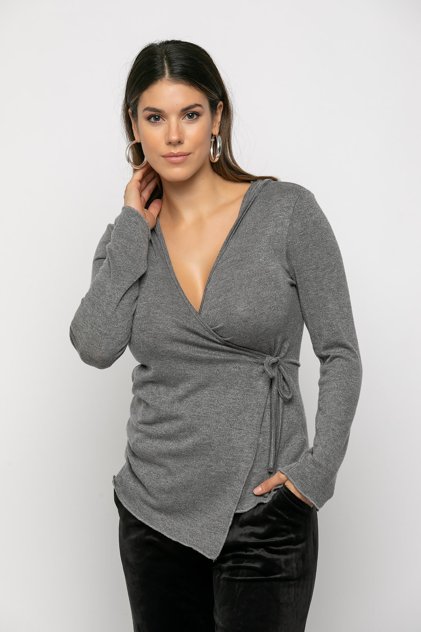 Μπλούζα με δέσιμο και κουκούλα