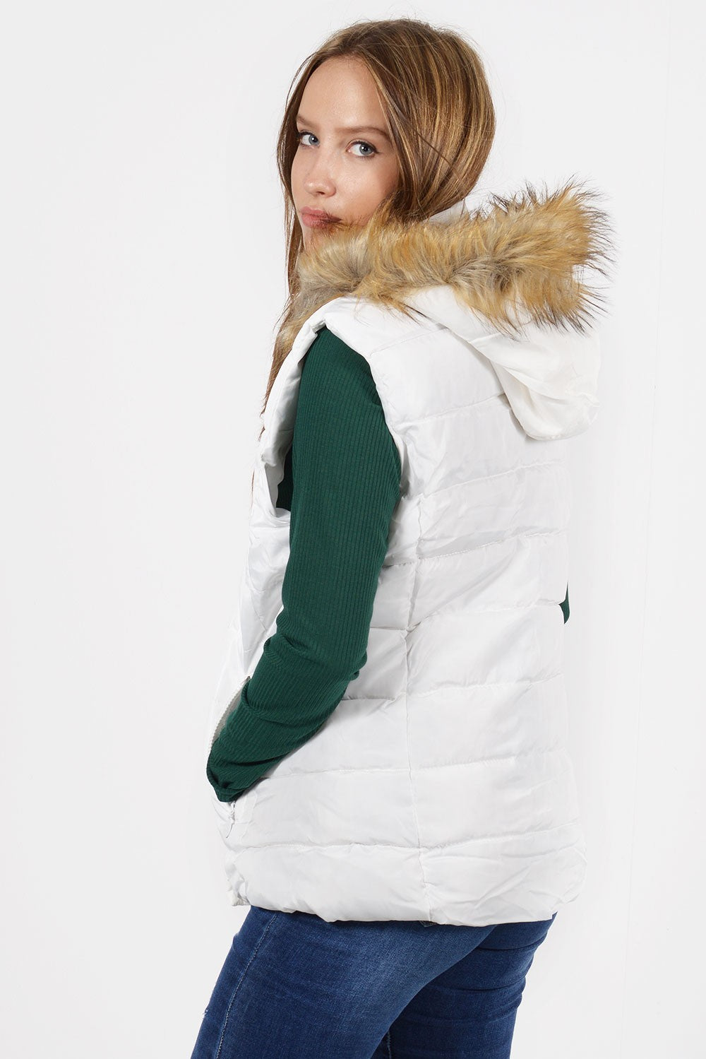 Μπουφάν αμάνικο καπιτονέ