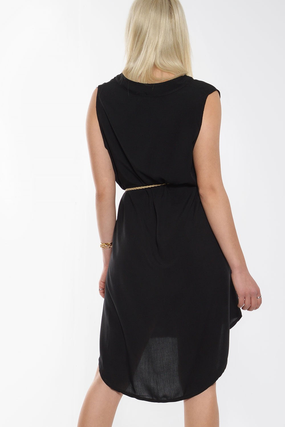 Φόρεμα mini με ζωνάκι