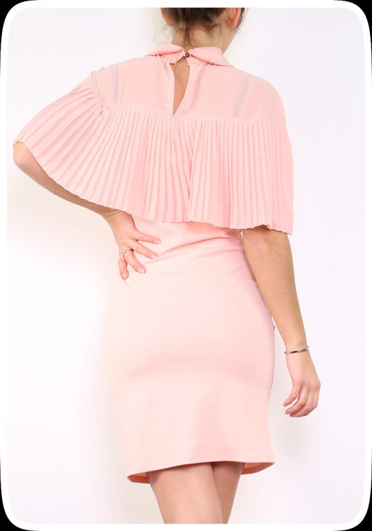 Φόρεμα με πλισέ βολάν και γιακά