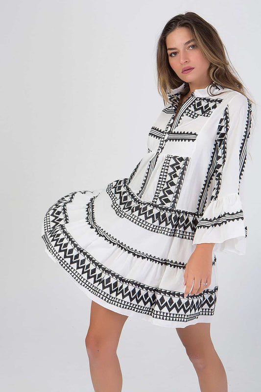 Φόρεμα mini με κέντημα