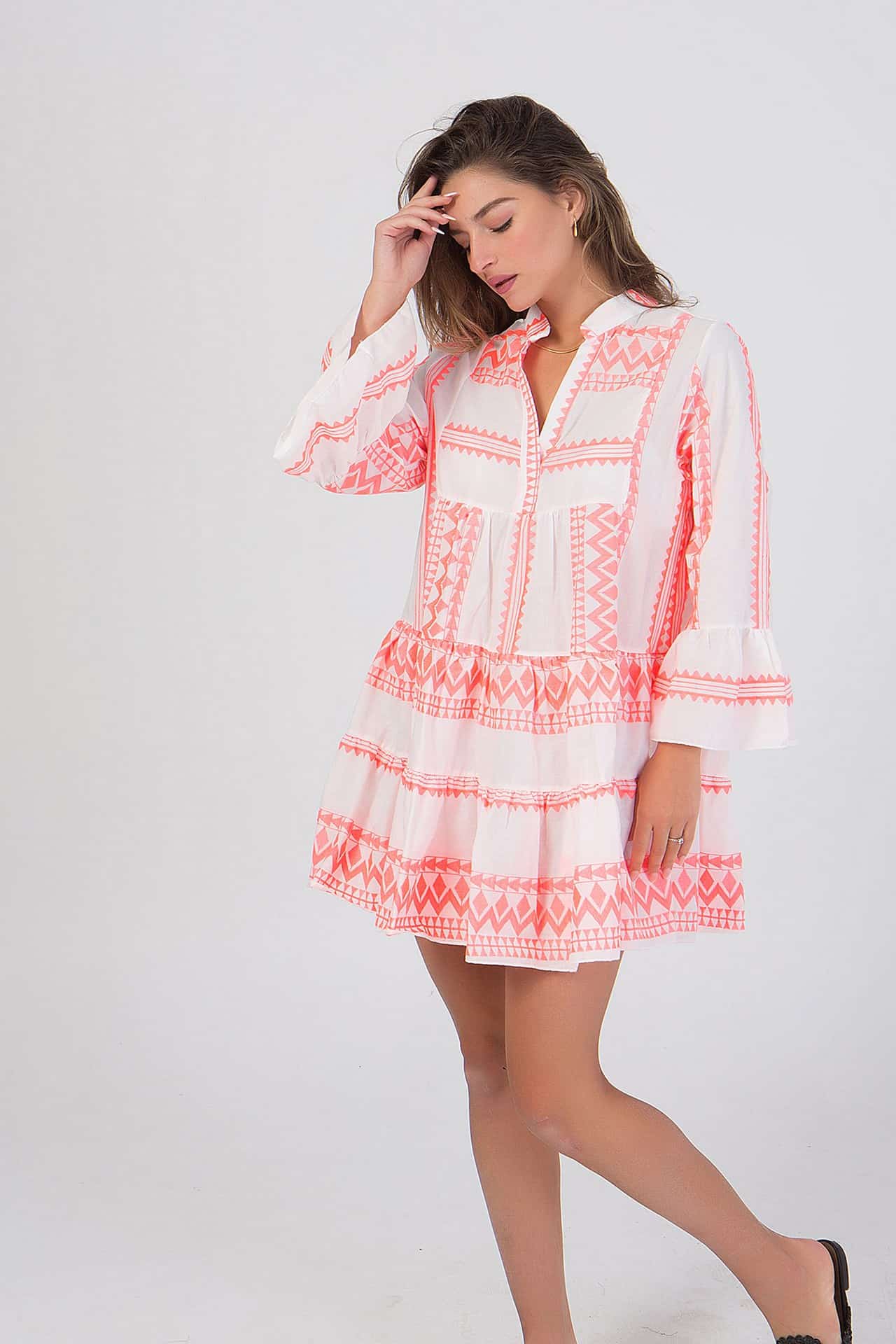 Φόρεμα mini με κέντημα