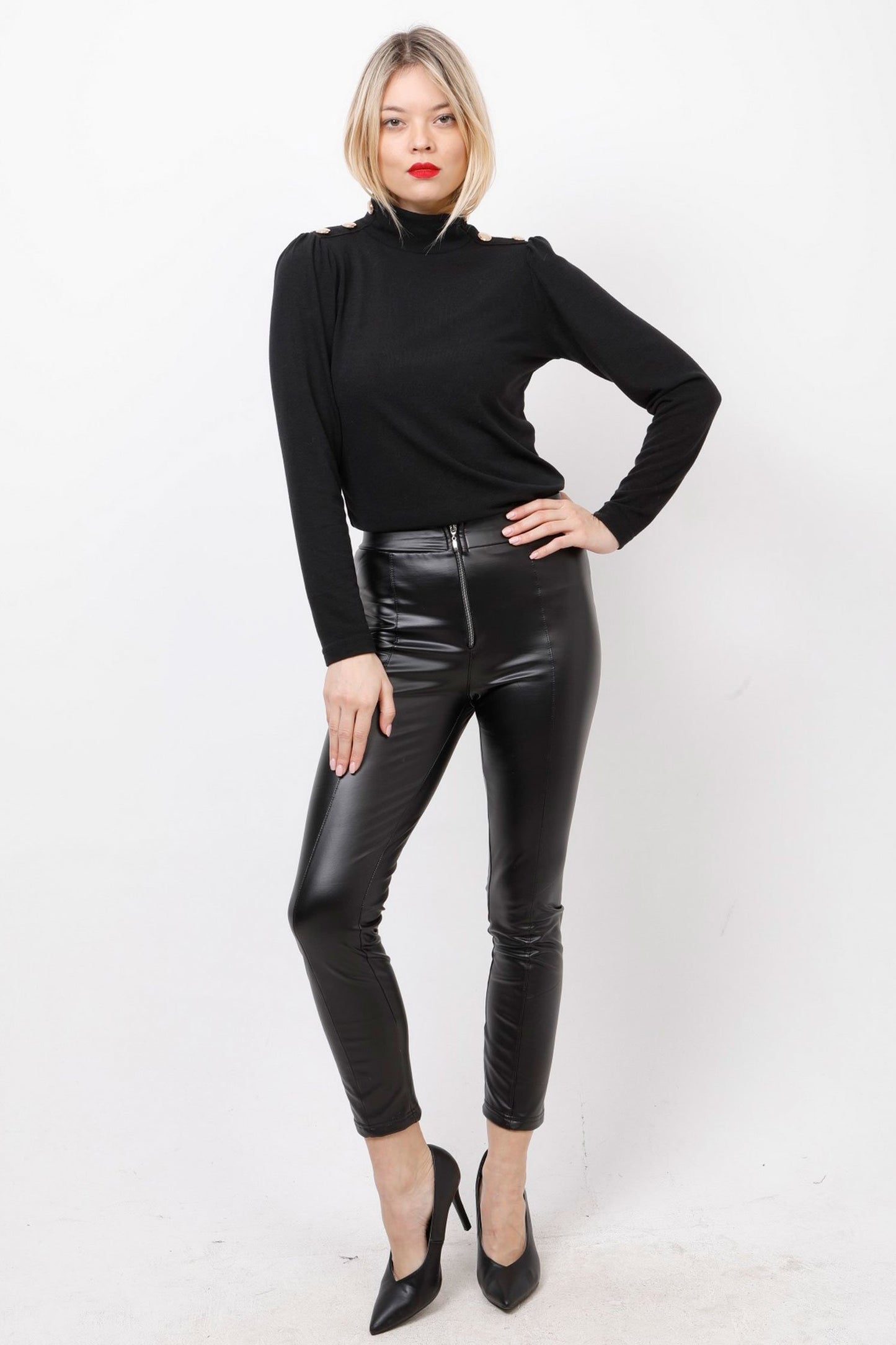 Μπλούζα πλεκτή με κουμπάκια