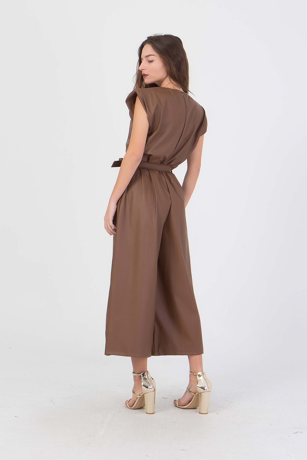 Ολόσωμη ζιπ κιλότ δερματίνης